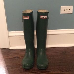 Hunter Matte Army Green Boots